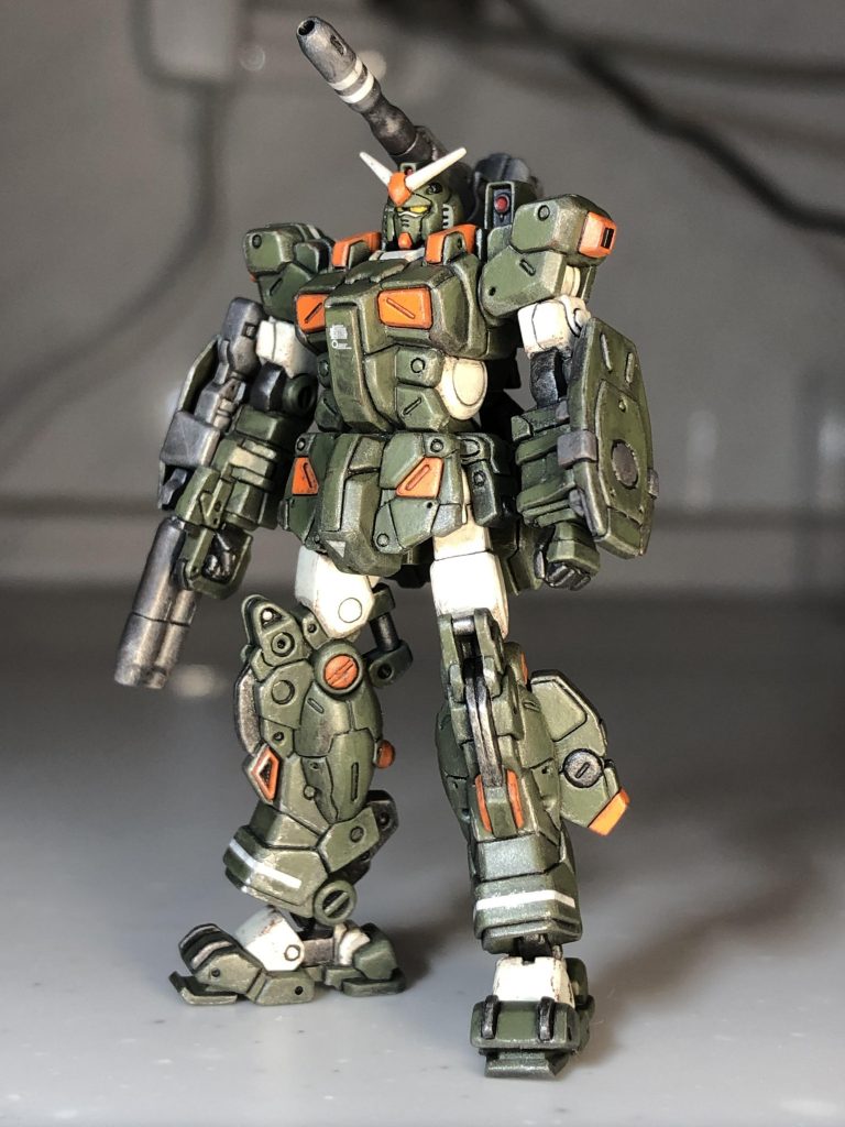 サイズが小さいので肉眼で見るとウェザリングしてるのかどうか良く分かりません。