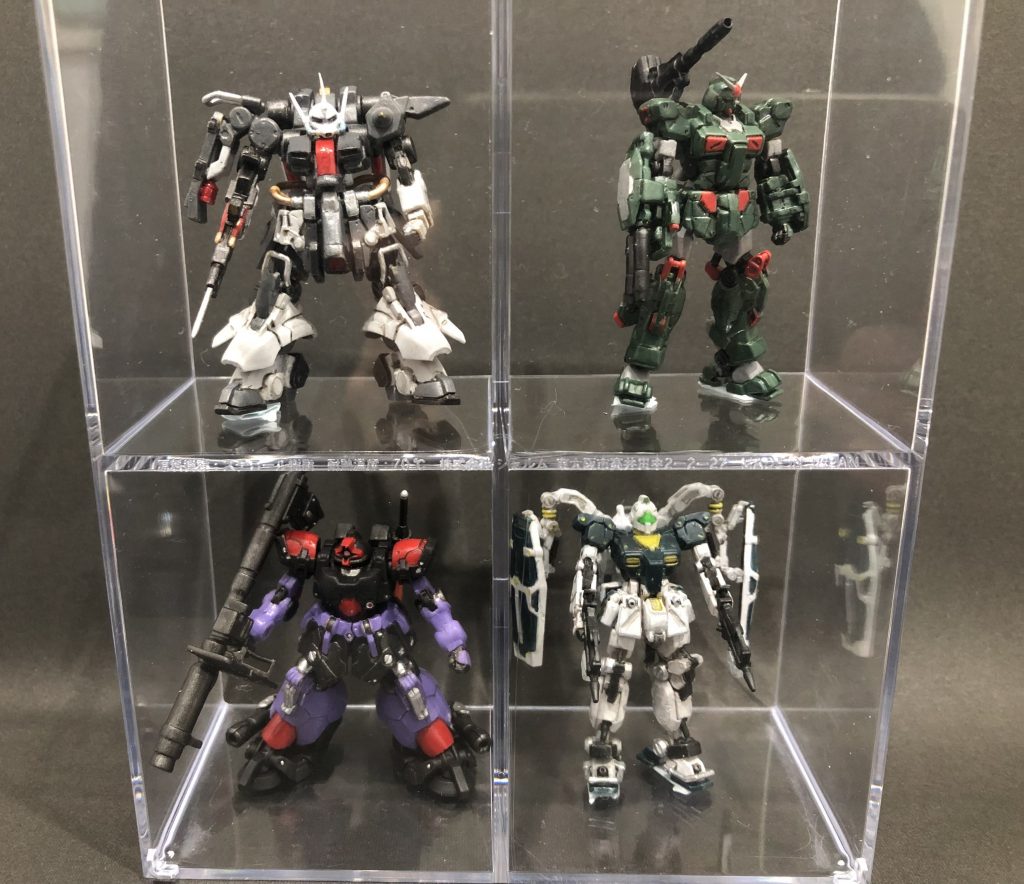 やっと4体。疲れたのでアーティファクトはしばらくええわー。早くhgが市場に戻れば、このアーティファクト苦行で涙するモデラーも減るのになぁ。今日もお空のバンダイに祈りを捧げます。