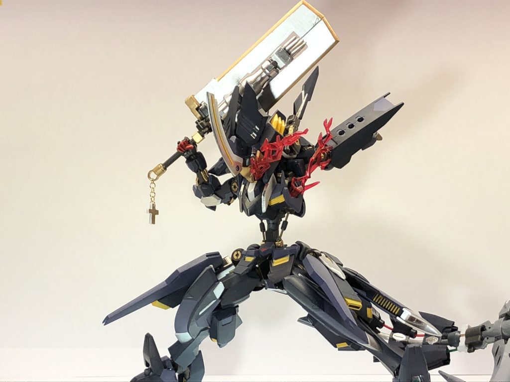 さらに左手を引っこ抜いて大剣にできます。バルバタウロスの弦のパーツを残光エフェクトにしてみました。