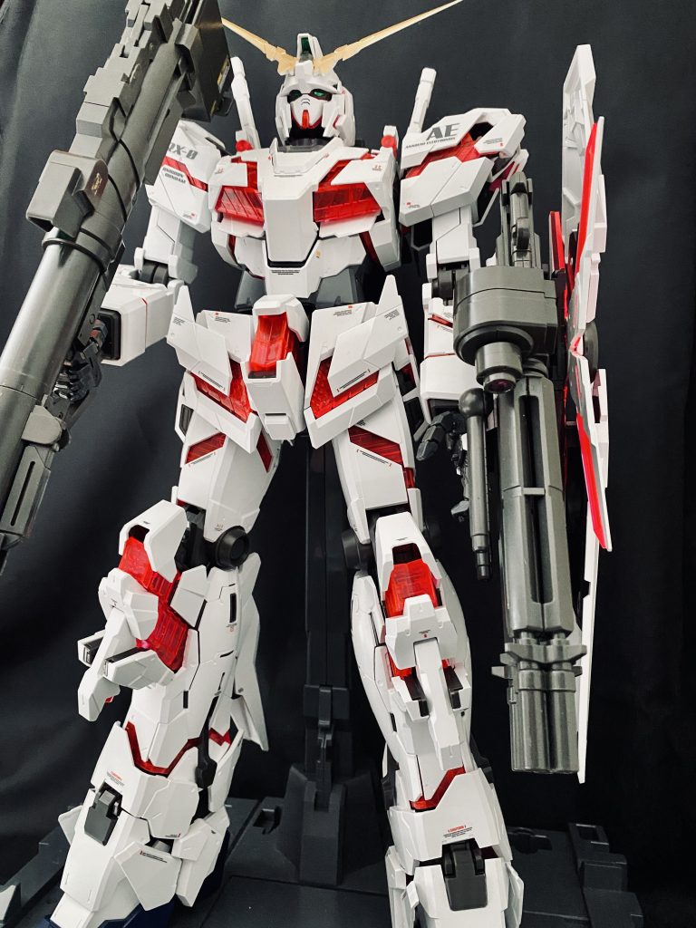 デカすぎてフレームに入らないです…