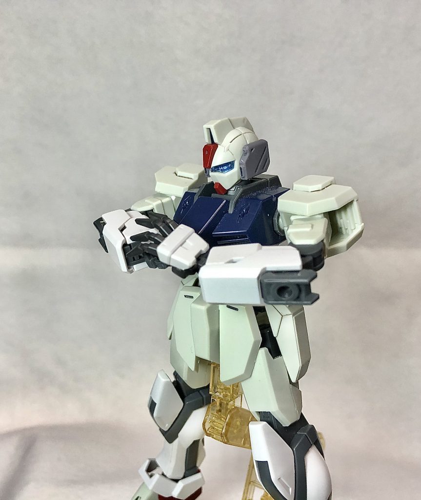 いっちょいくぜ！腕と脚はストライクに変えています。カッコいいから。