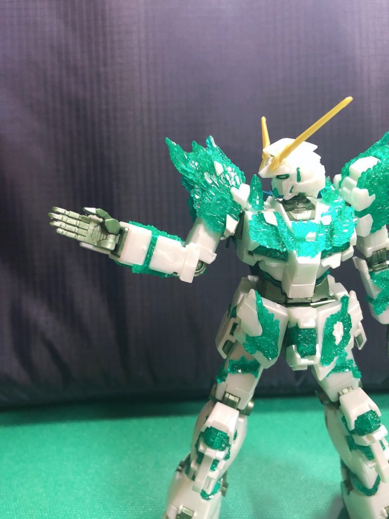 ビスト神拳っぽい平手も造形はしっかりしてるけど、この形態のイメージとちょっと違ったので