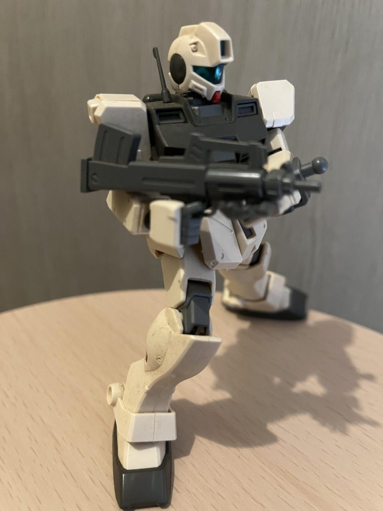 ジムコマ。墨入れすらしてない。盾は別保管してるみたい。どこにあるんだろ?