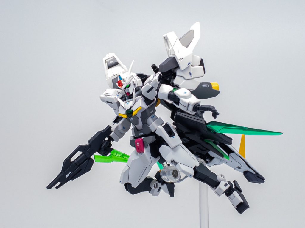 コンセプトはコア0ガンダムの機動性、敏捷性を損ねることなく攻撃力を強化するというものであり、ブースターポッドに内蔵されたサブアームによって攻撃手数を増やすことができる。