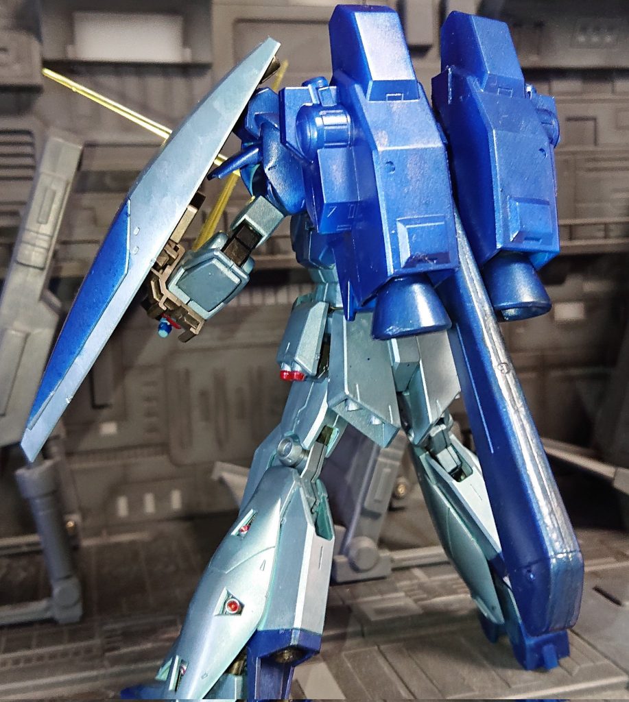 旧キットのGP01のパックの上から急/144ZZのものとマリーネライターのプロペラントタンク