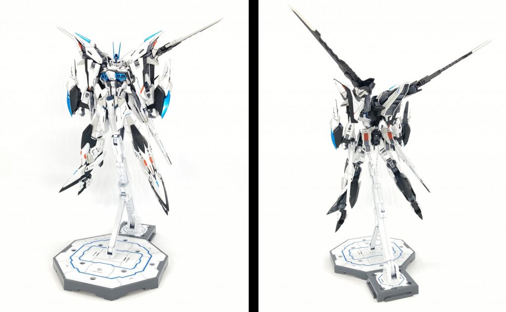 ストライカー装備 展開状態全体のシルエットがX字になります こういう感じ、すこ。 カラーリングは元々やってみたかった配色で(一応元ネタあり