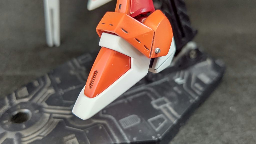 ちなみに足はフリーダムのものです