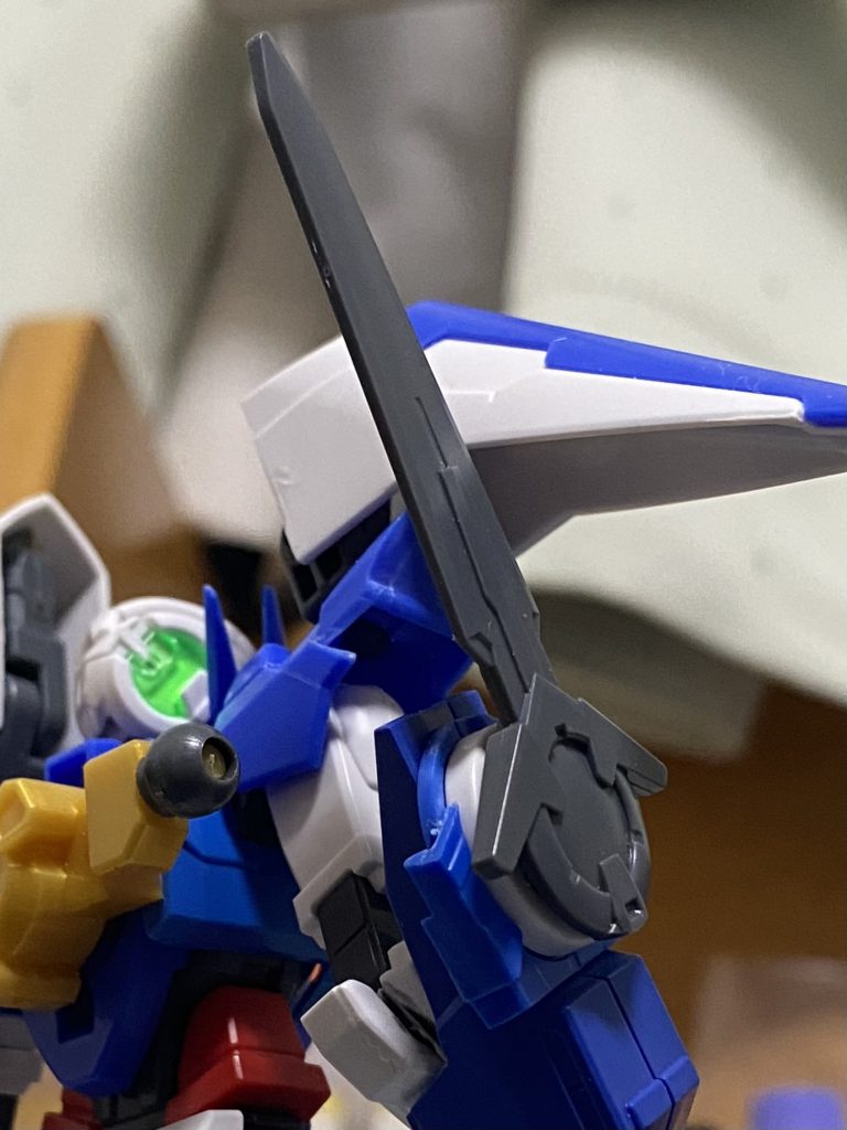 GNトンファーソードとその基部は、SDCSダブルオーダイバーエースのパーツがベースです。