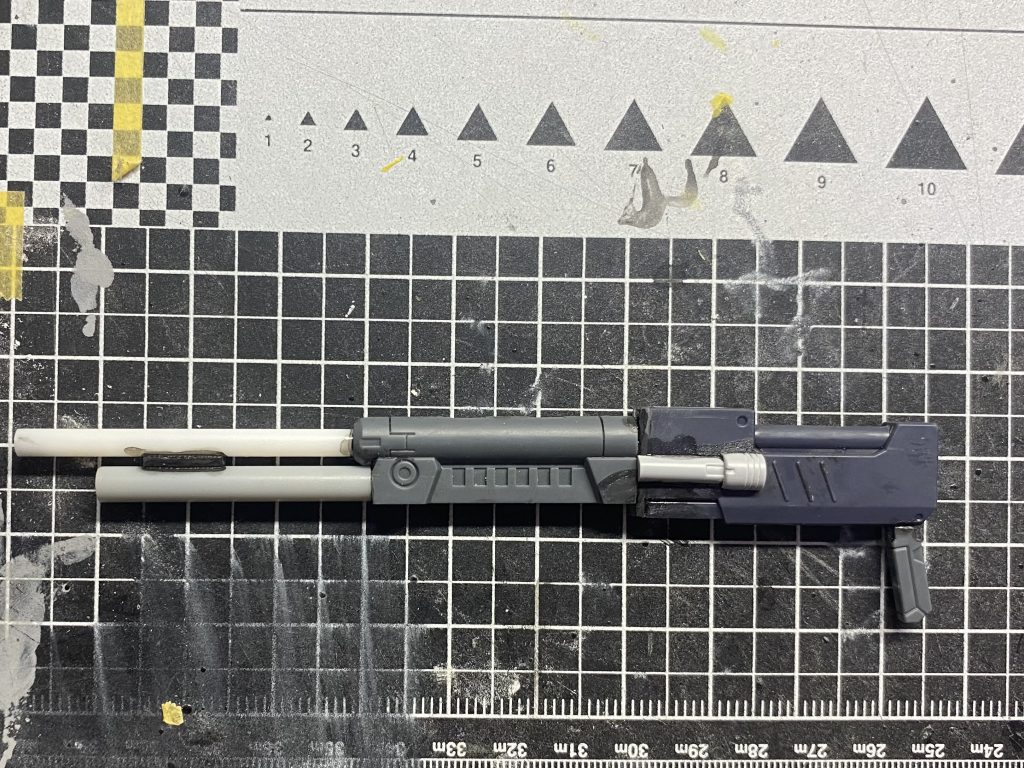 GNライアットガン（制作進行）レシピは以下の通りです。　ガンダムMk-Ⅲのライフル　30mmラビオットのショットガン砲身　シナンジュ・スタイン[NT]のビームサーベル