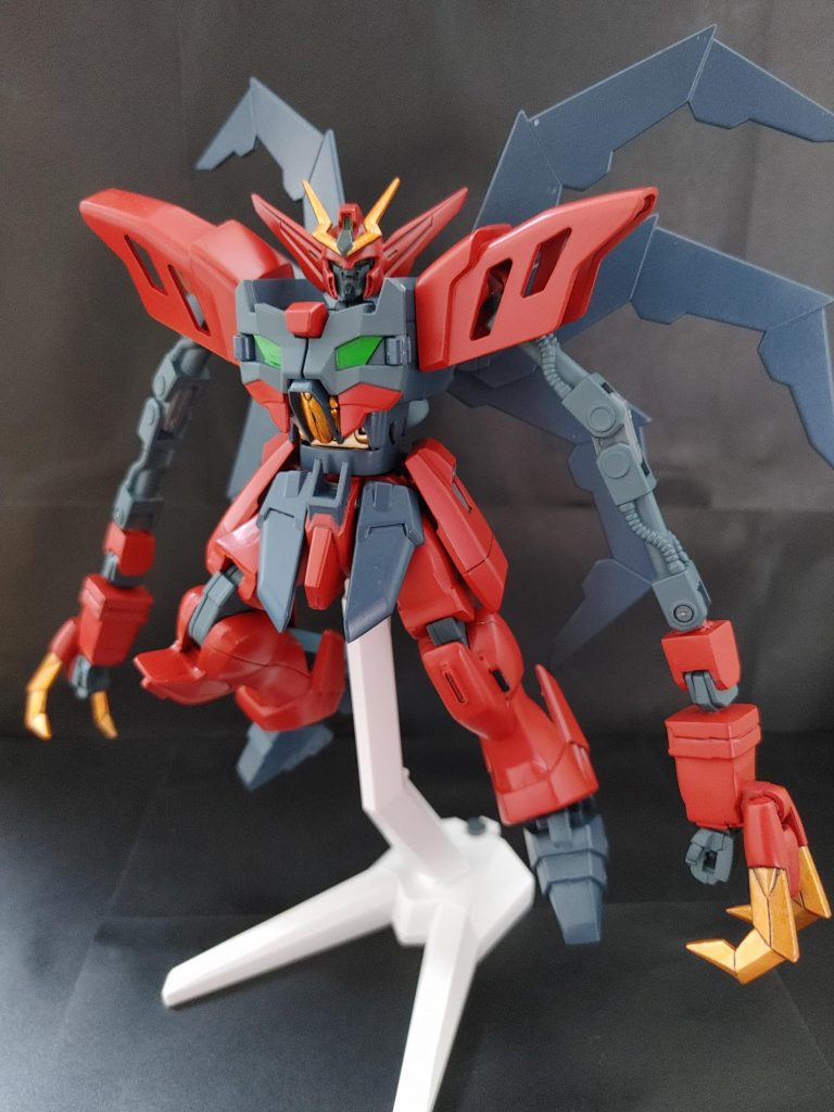 腕を伸ばしてガロード達を待ち構えてたのが印象的ですね~