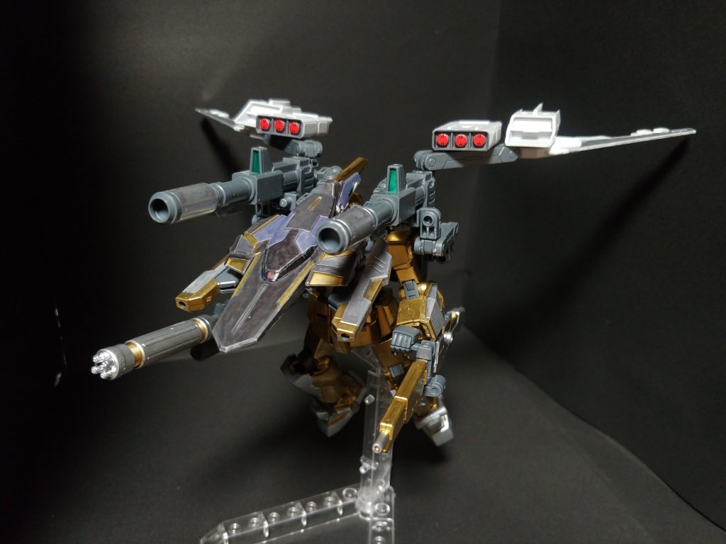 強襲形態以前より様になってます