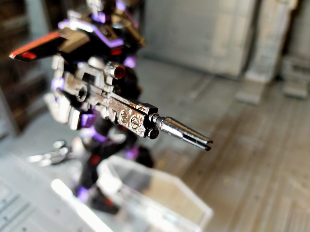 MA-M1911 高エネルギービームカービンカービンにすることで取り回し、携行性の向上に一役買っている。