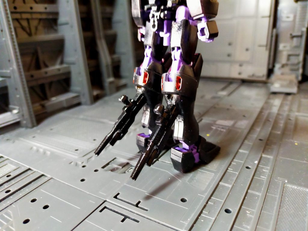 ダクト部にインパルスのビームライフルを埋め込んだもの。宇宙、空中戦でトリッキーな乱射攻撃が可能。