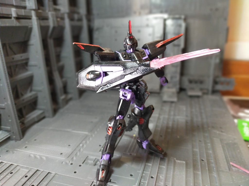 武装も任務毎に必要最低限しか持ち合わせていない。