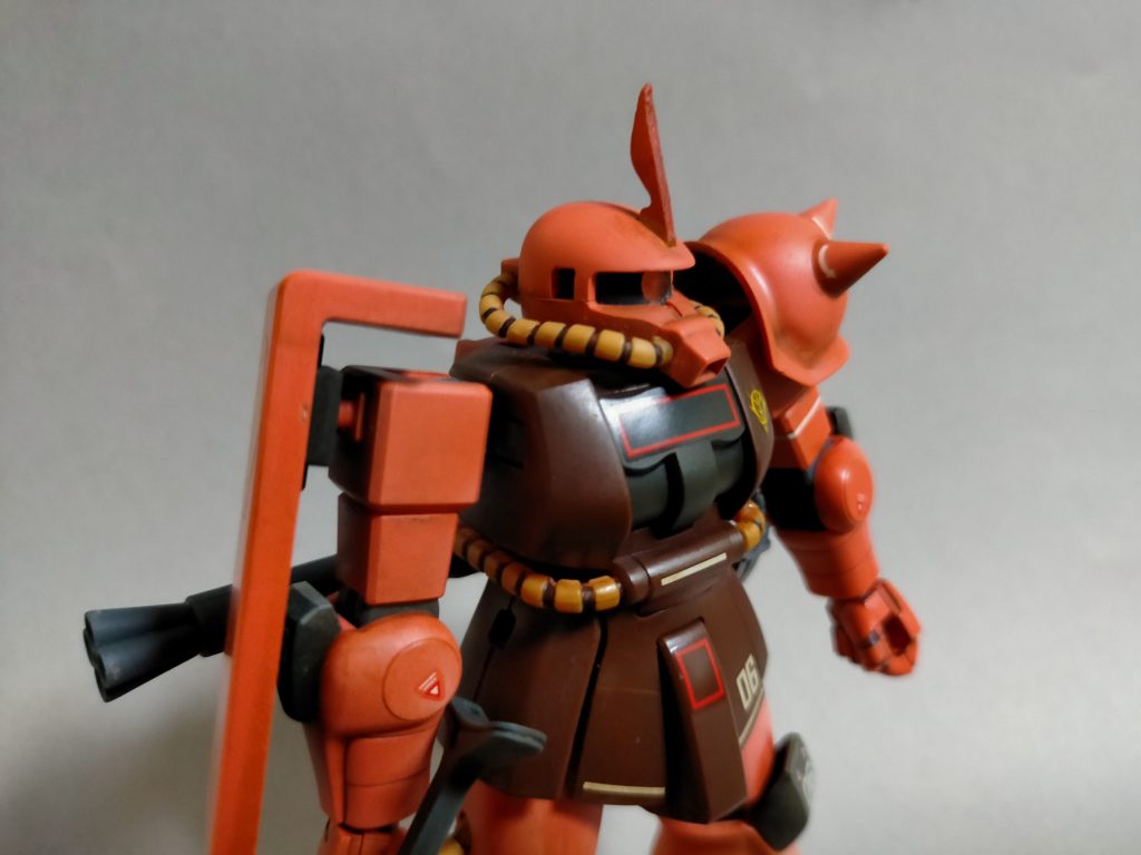 １０年以上前に息子が素組みしておもちゃ箱で眠っていたものを掘り起こしました。大体のアンテナ、ツノは折れてます。ということでツノは3Dプリンターで製作しています。