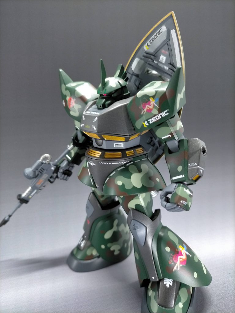 HG　シャアゲルを迷彩カラーに全塗装–2枚目/制作者：craftsMAN