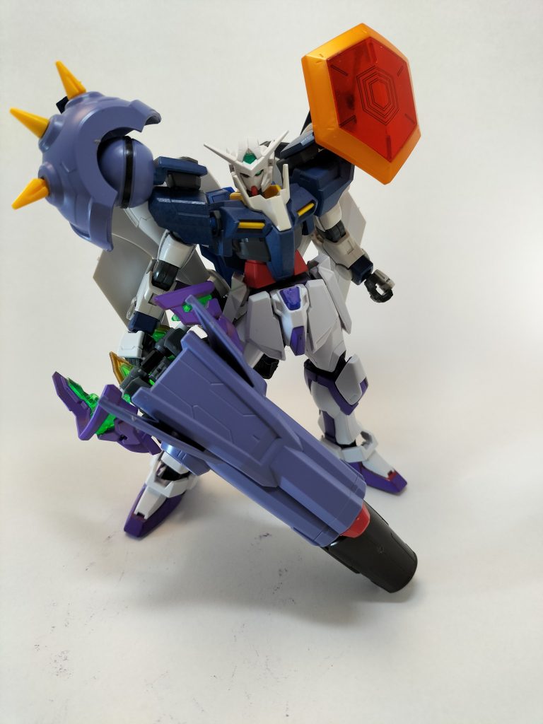 ガルルキャノン　こちらも片手で持つのはけっこう大変です。あまり変更はありません、余っていた劉備ユニコーンの下半身をコネクションとして使用しました。