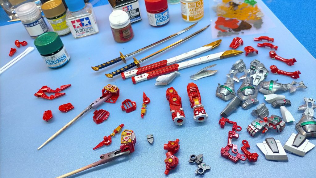 細かい塗分けは初めてアクリジョンを使いました