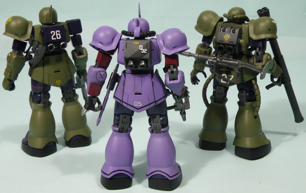 お供のザクⅠB型と、ザクⅡA型も同じ隊の所属ということにしています。