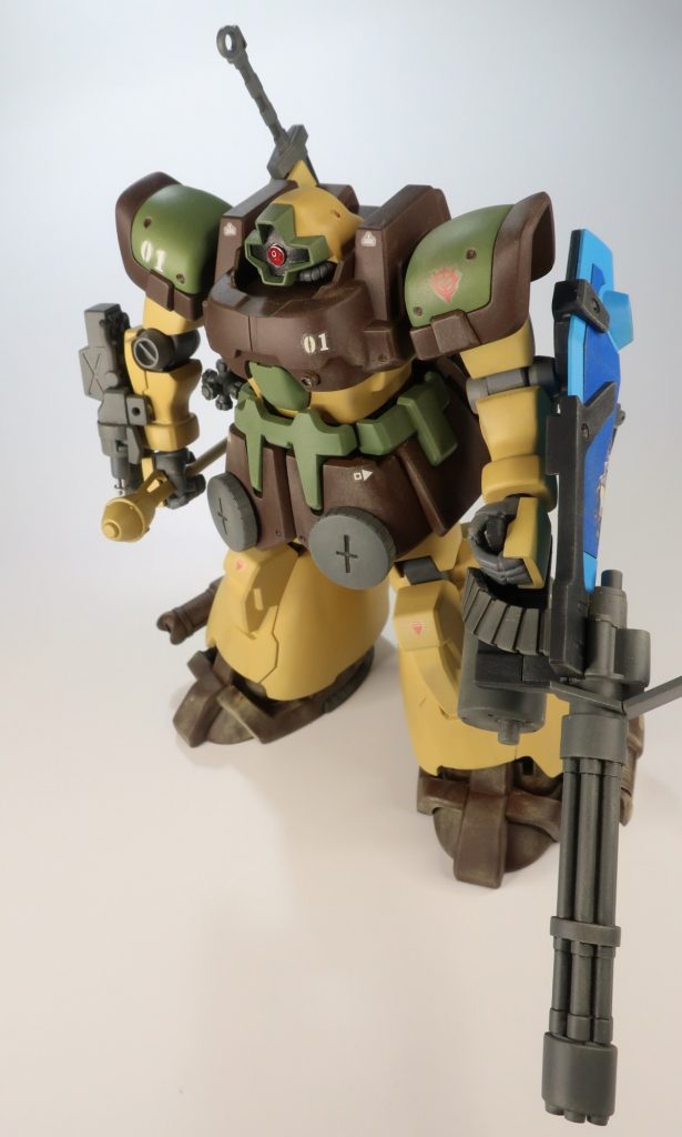 山盛りの武器。ガトリングシールド、３連ガトリングガン、ザクマシンガン、クラッカー、ファウスト、ヒートソードです。