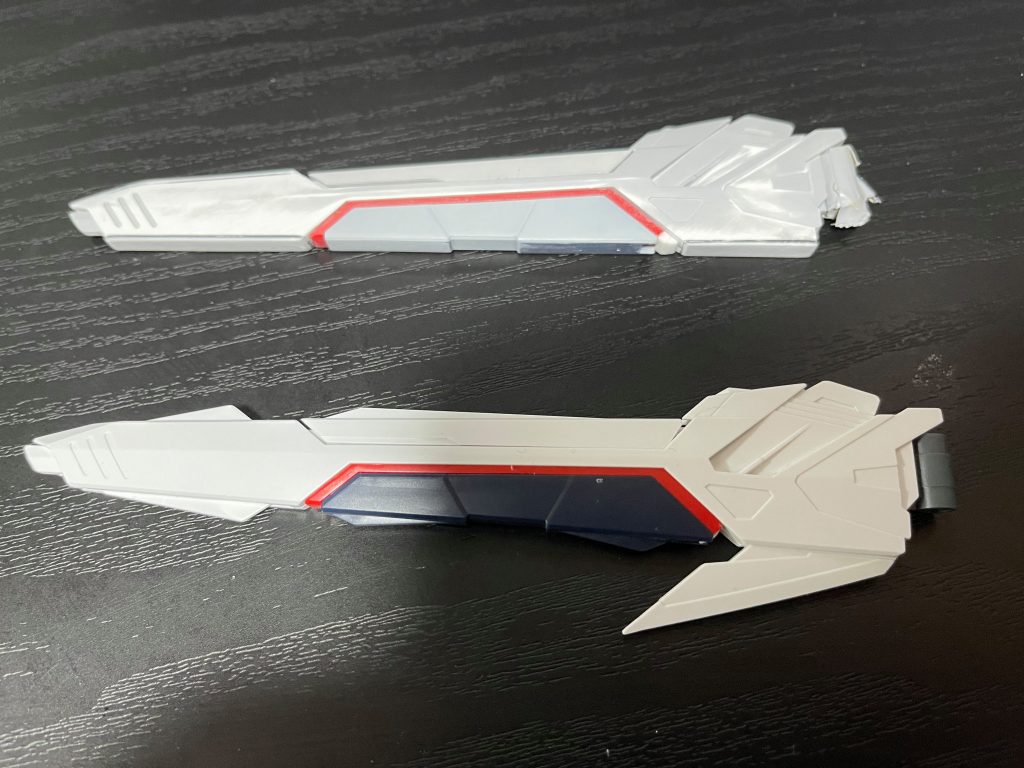バラエーナの大きなトゲはカット。イカみたいな砲身の伸縮と上下装甲の展開もオミット。