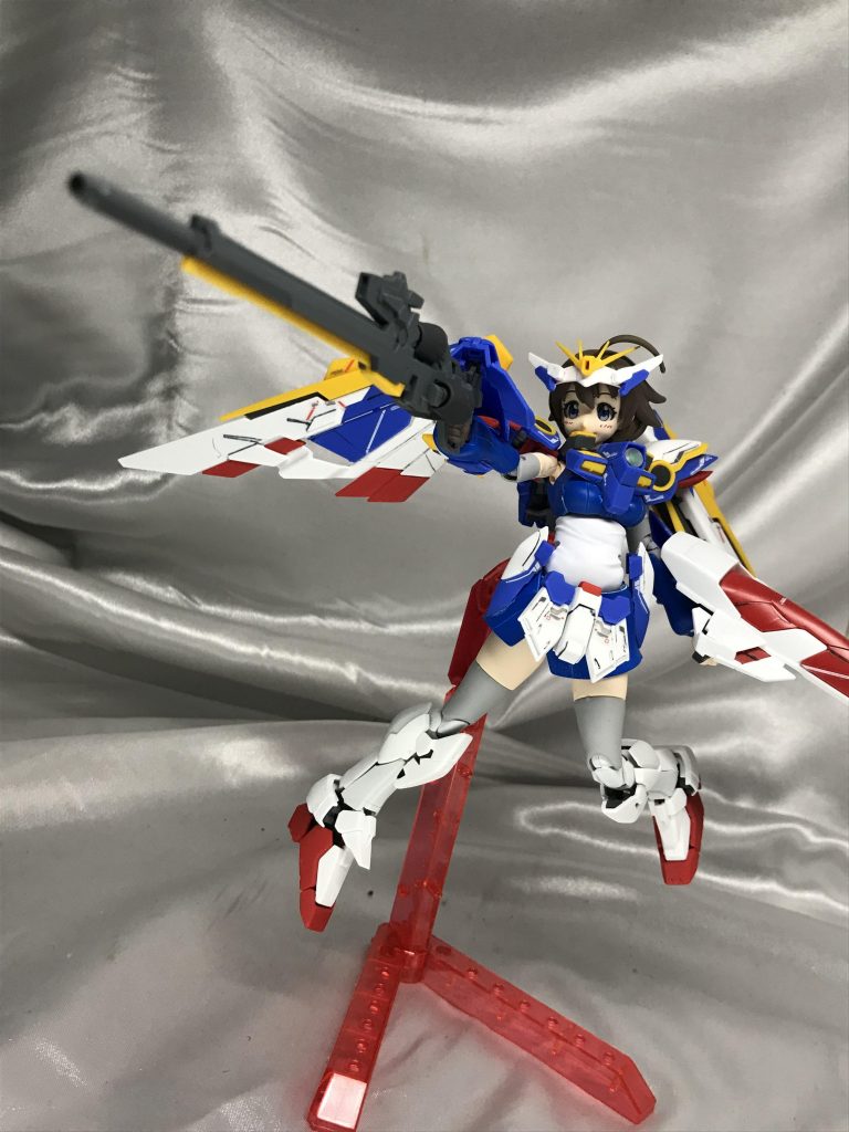 バスターライフル。意外に作りが軽いので、片手で楽々所持できます。