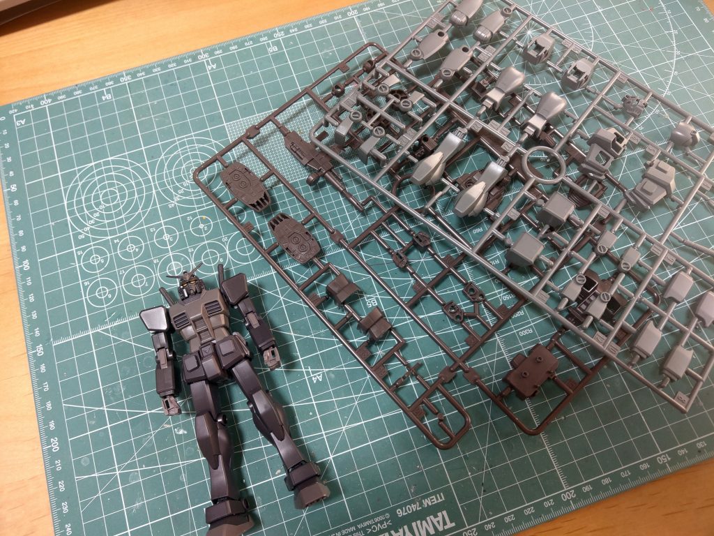 みなとみらいで配布してたエコプラ。ガンプラ体験会用のキットのカラバリ。ただでガンプラもらえて幸せ。