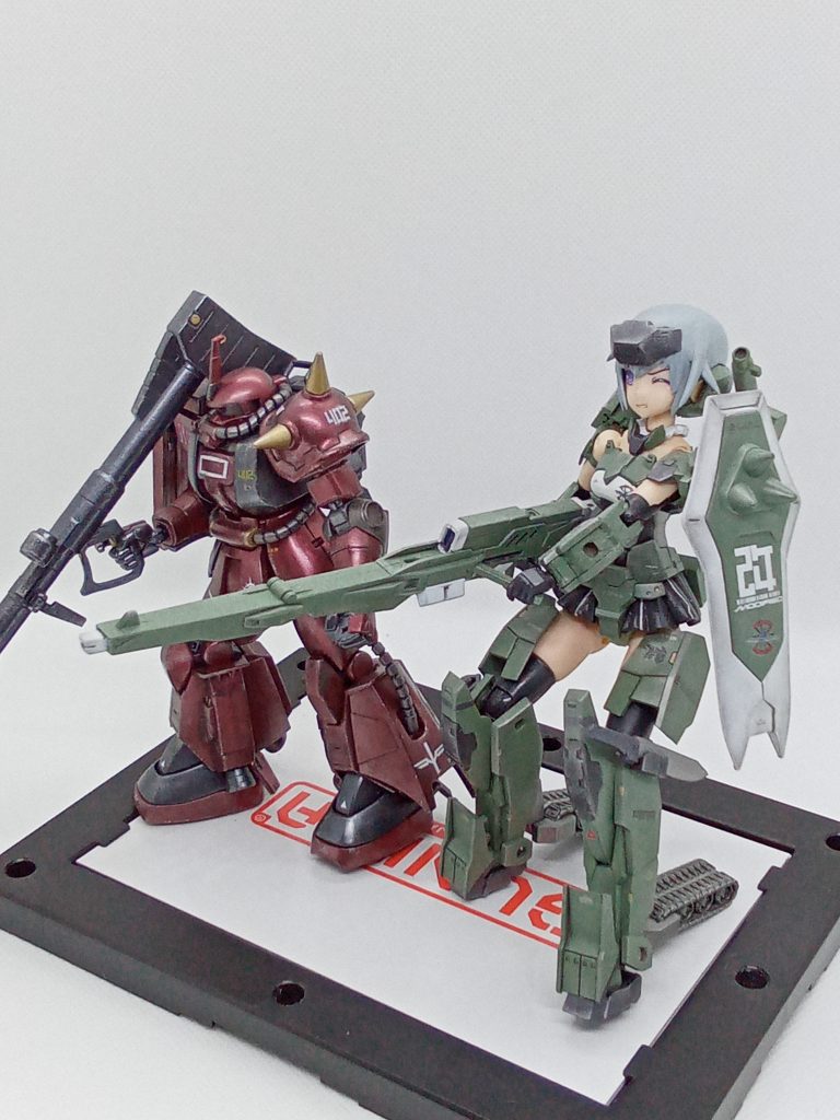 ガナーザク(の武装)とセットでの一枚カラーはザクカラー　装備もザク