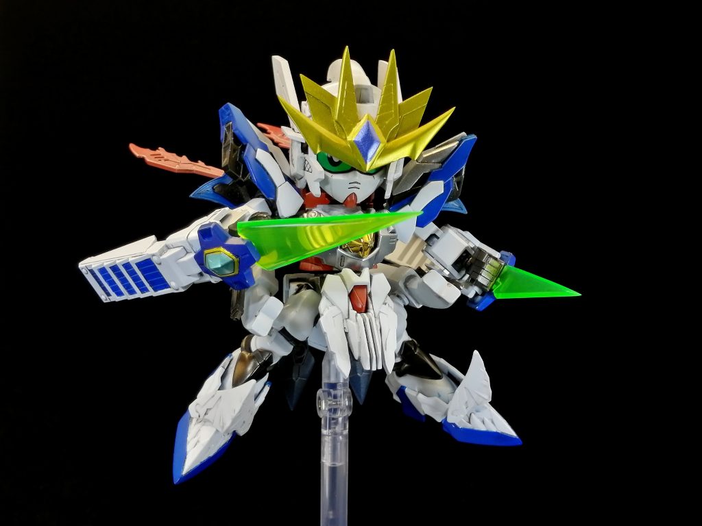 ビームシールドと思っていなかったのでビームブレード的になっています。割りと頑張ってヤスリました。