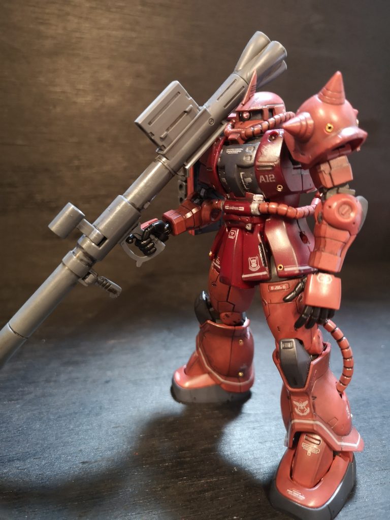 HGUC シャア専用ザク–4枚目/制作者：謎の大鈴木