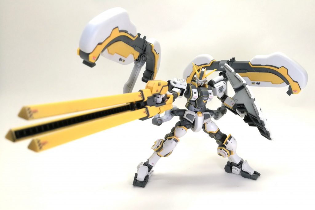 レールガンのデザイン最高故に成形色なのホントもったいない