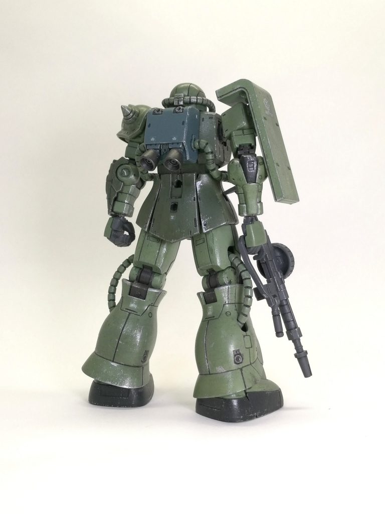 成形色が、なんか違うなって思ったので個人的にこのキットは塗装したいなって思いました　見た目は最高だと思います以上です♪ありがとうございました！