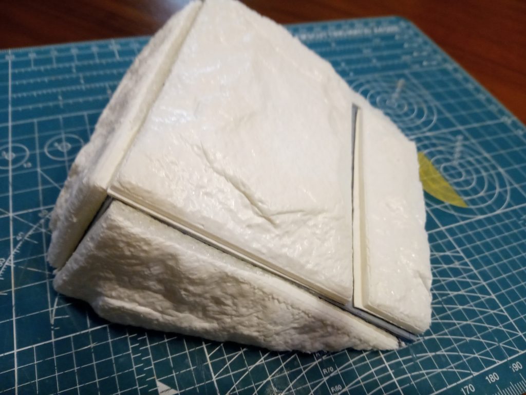 百均で買ってきた何かしらを貼ったところ