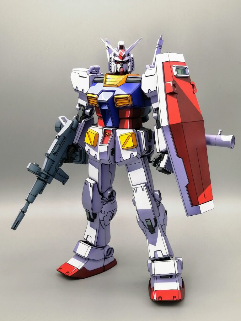 元々は「ガンプラ凄技テクニック(簡単フィニッシュ)」表紙のガンダムVer.Kaに感銘を受けて、まねてセイラマスオさん風で作るつもりで購入したキットでした。ですが自分の中でスジボリの熱がすっかり冷めてほったらかしになっていたのでした。