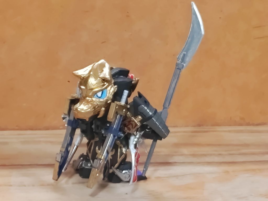 武芸一般を得意とし、刀での戦いを好む一方で独学で機械の操作技術と忍術もマスターする天才肌。デバイス類は小一時間、鉄機武者ならば一日、大型の機械も一週間程度で直してしまう。他にも忍術を用いたスパイ活動も得意としている。