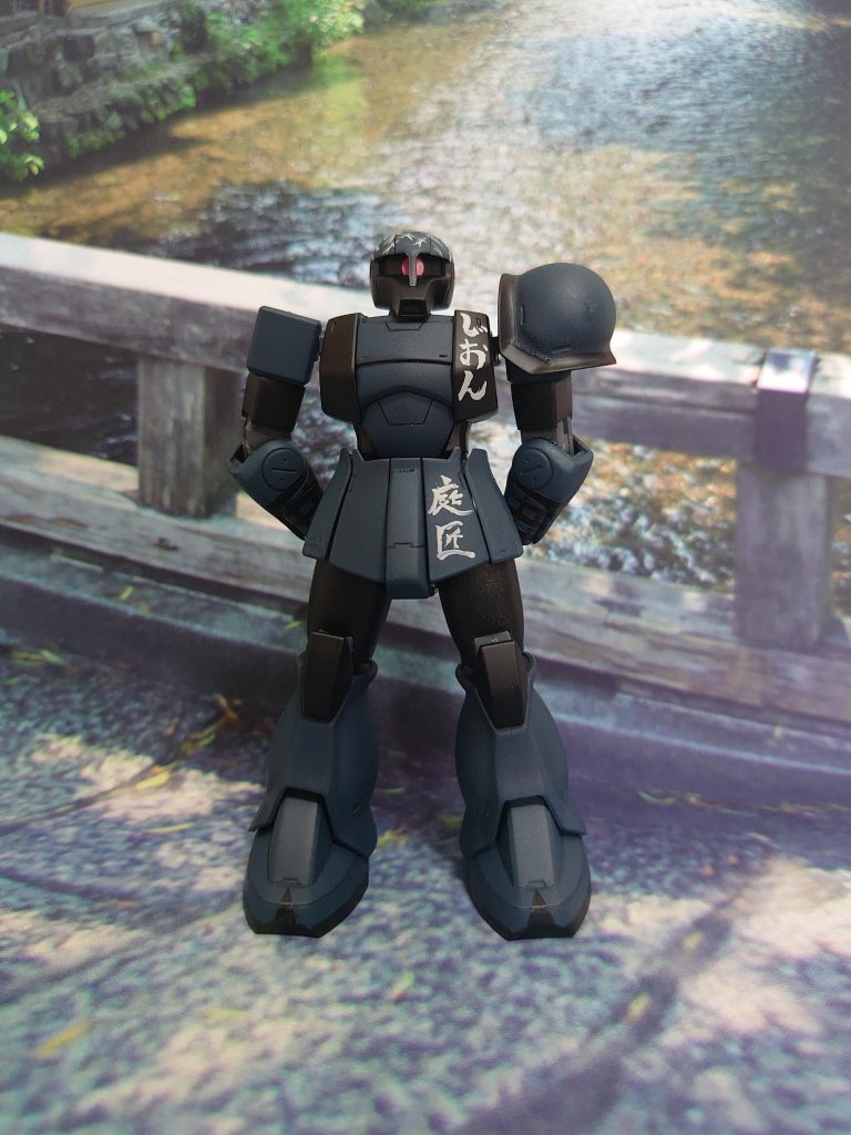 いたってシンプルなカラーリングですが、職人カラーといえば濃紺(✷‿✷)