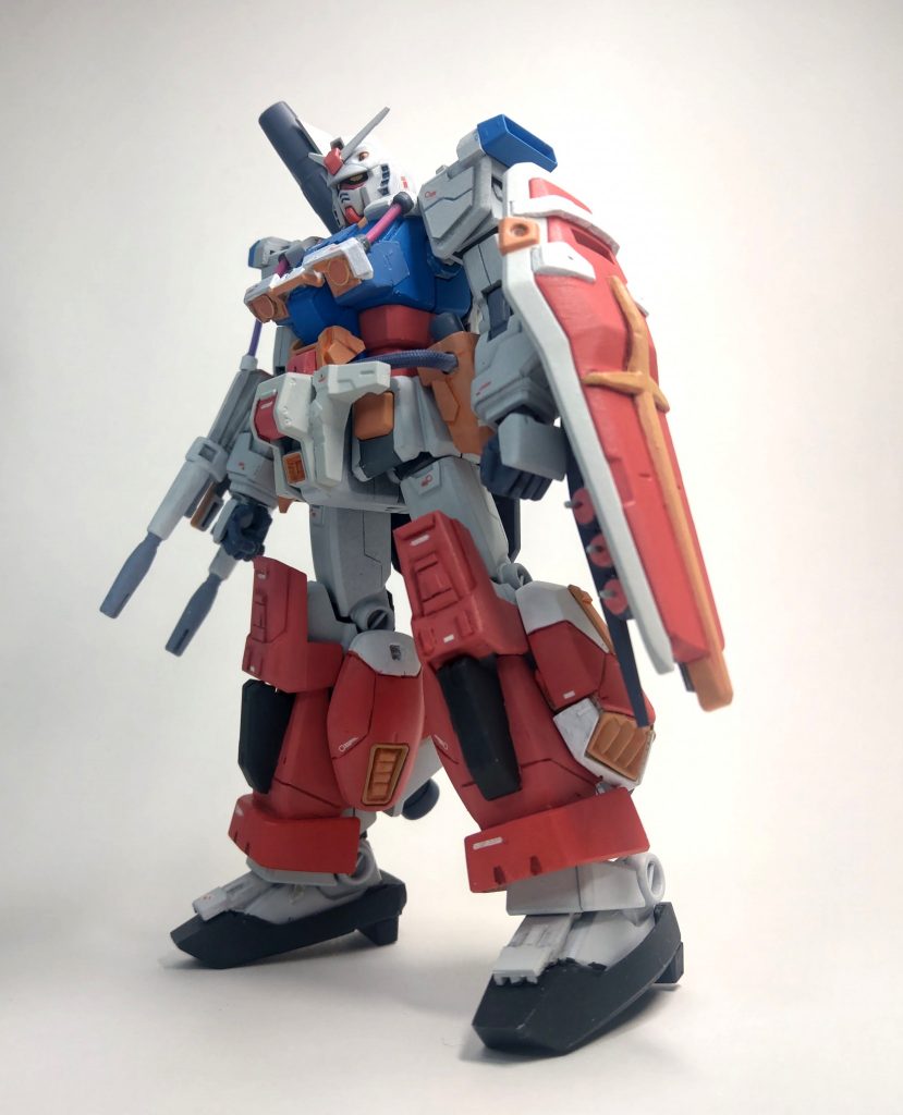 エコプラにはガンダムシールドがついていなくて、ストライクガンダムのシールドを使ってでっち上げた。