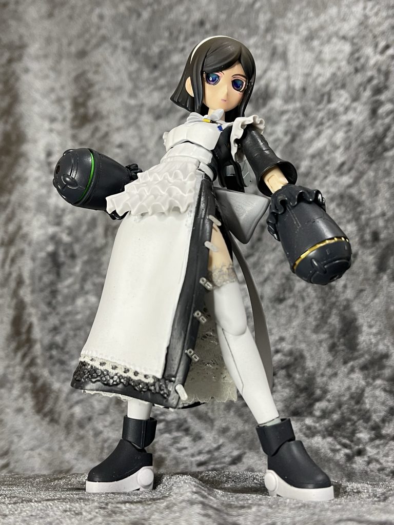 両腕にベアッガイアームを装備。おそらく格闘戦仕様と考えられる。こんな鈍器で殴られると只では済まない。 左右で仕様が違うようだが詳細は不明。防衛装備庁で開発中の溶断破砕マニュピレータに酷似との情報もあり。