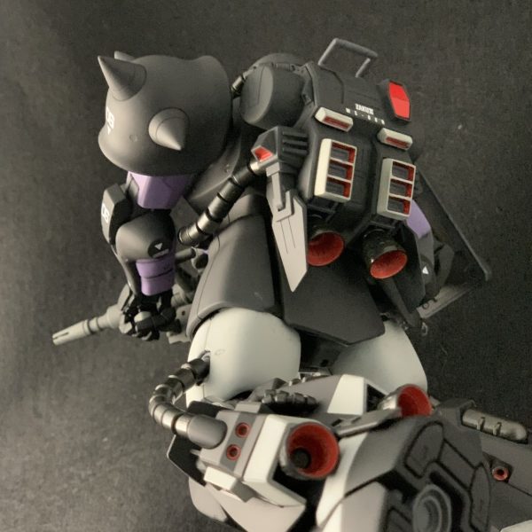 MG 1/100 MS-06R-1A ザクII（黒い三連星） Ver.2.0