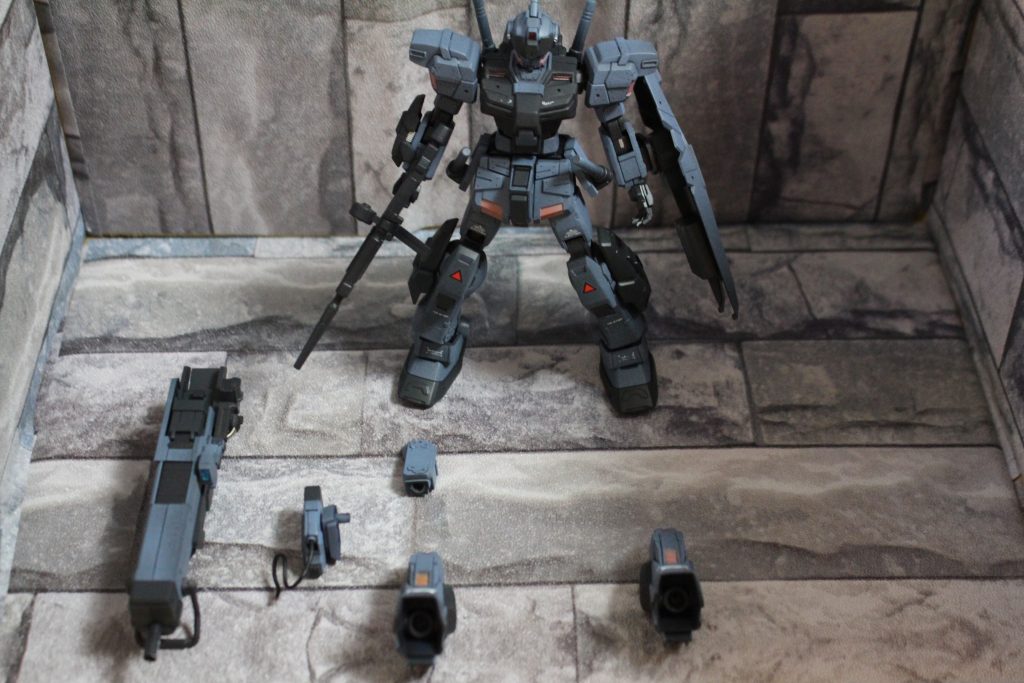 （この投稿は前回の「軽装備仕様」の続きです。できればそちらからご覧ください）各部を重装備仕様に換装します。重装備仕様では主にDIIのパーツを使っています。