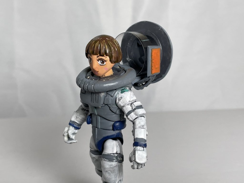ヘルメットを脱いでスーツにかけることもネオジム磁石で可能.