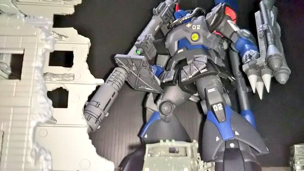 単機で敵地に乗り込んで奇襲攻撃をかけた、イメージで・・・