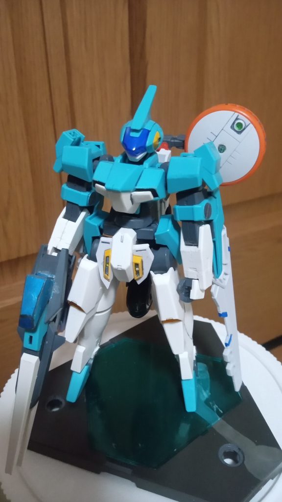 クランシェロードカスタムクランシェを地上でも活用できるよう改造した機体。使用キットベース:クランシェフロントアーマー:スターバーニングバックパック及びレドーム:ジャンク