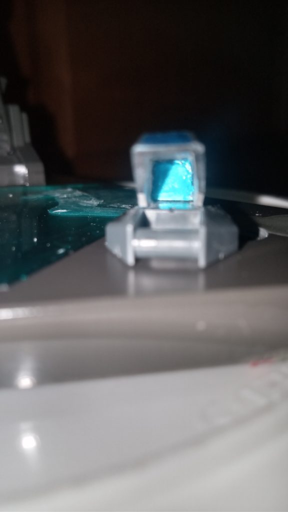 追加したセンサーは中も塗っております。外側は、窓みたいにグレーで枠をつくったのですが写真だと見えにくいですね。