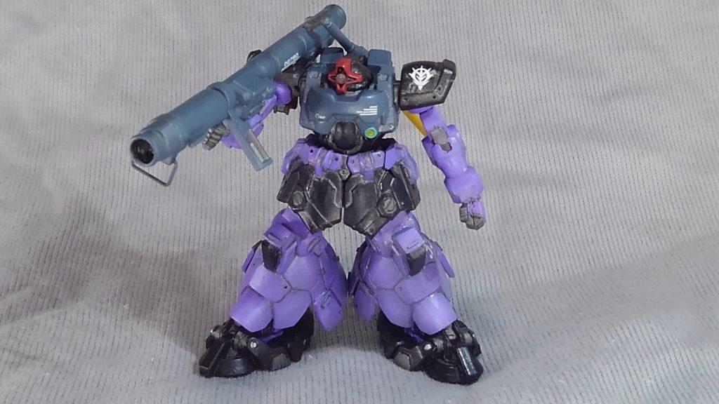 ちょっとバズーカを前に。