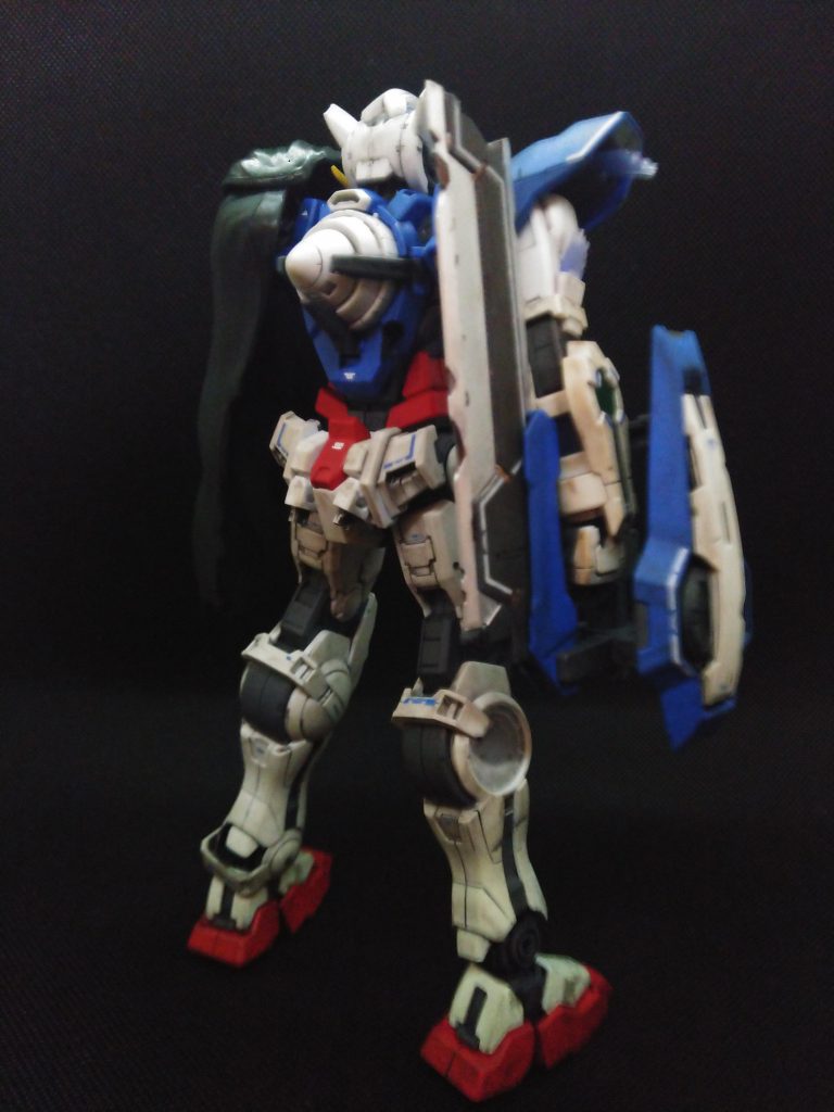 何故か設定では塞がっているビームサーベル穴を開口してグラハム跡を残してみました(゜∀。)ｸﾗｸﾃﾐｴﾇｪ