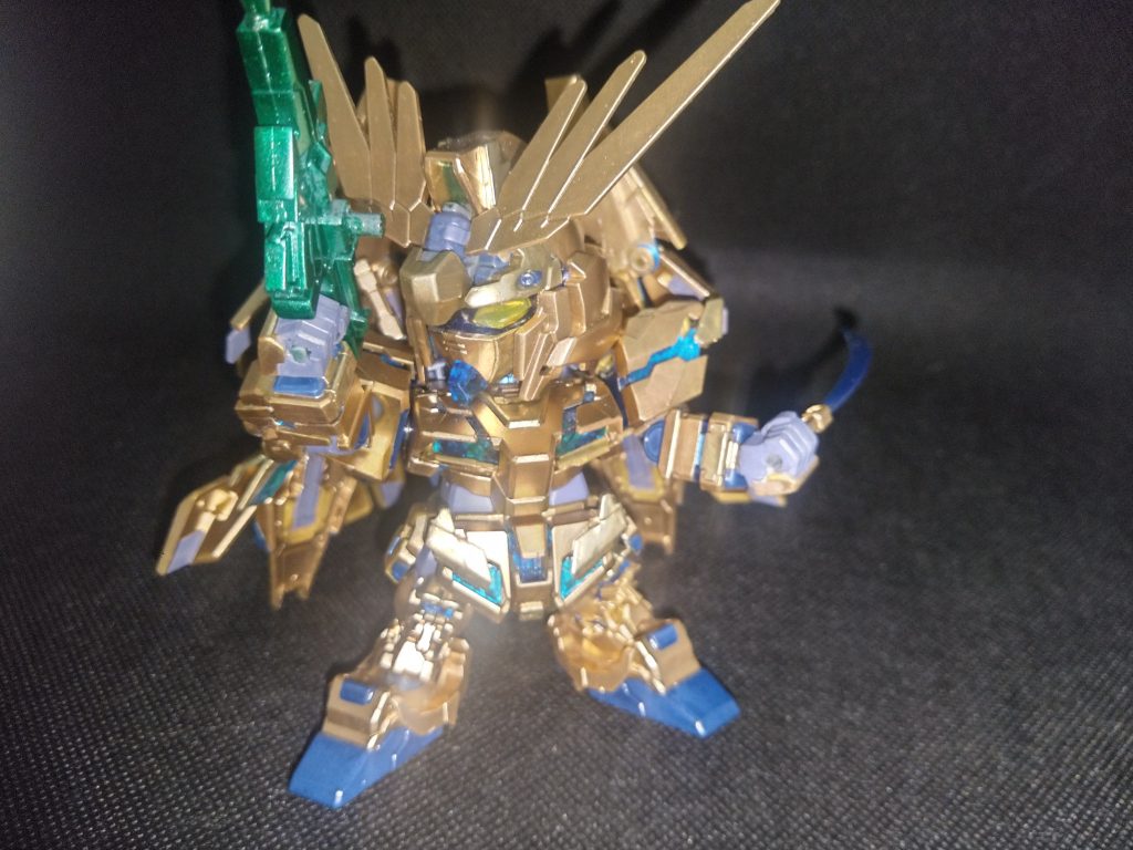 ツインアイはUVレジンを盛って輝きup!お手軽塗装な為サフ等吹かずに直接塗っております(笑)