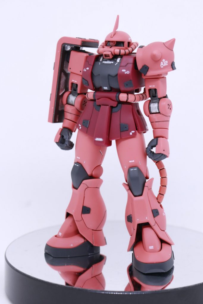 まずは全体像から。新しいキットなだけあり、かなりスタイルはいいです。ランナー色を活かし、ほとんど塗装派していません。にもかかわらずこの出来は、キット素体の良さのおかげです。