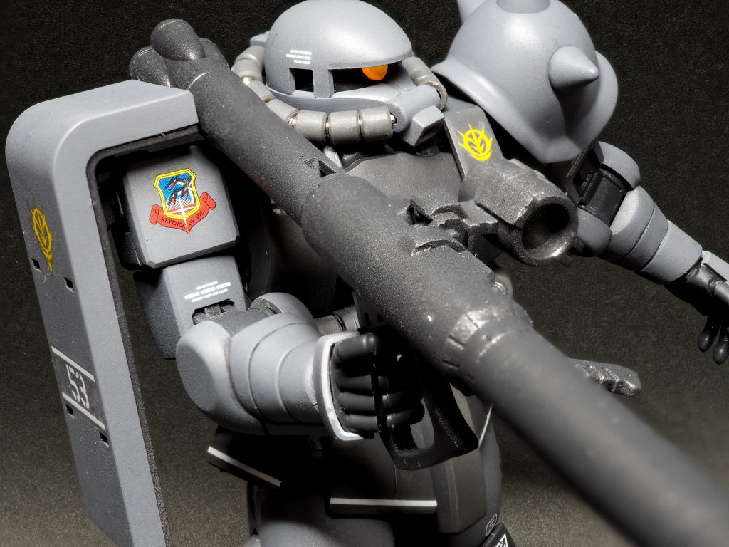 エンブレムがキマイラ隊なのは、これの前に作ってたジョニー・ライデンゲルググの影響で深い意味はありませんw