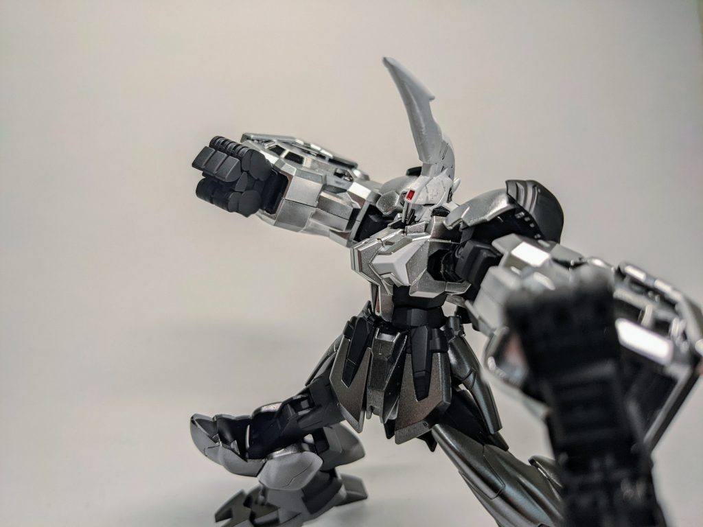 圧倒的重量の腕で相手を粉砕します🥰